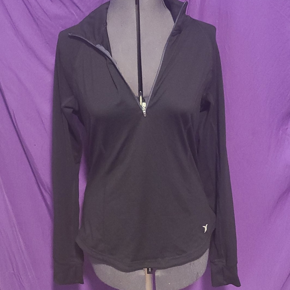 Old Navy Activewear top